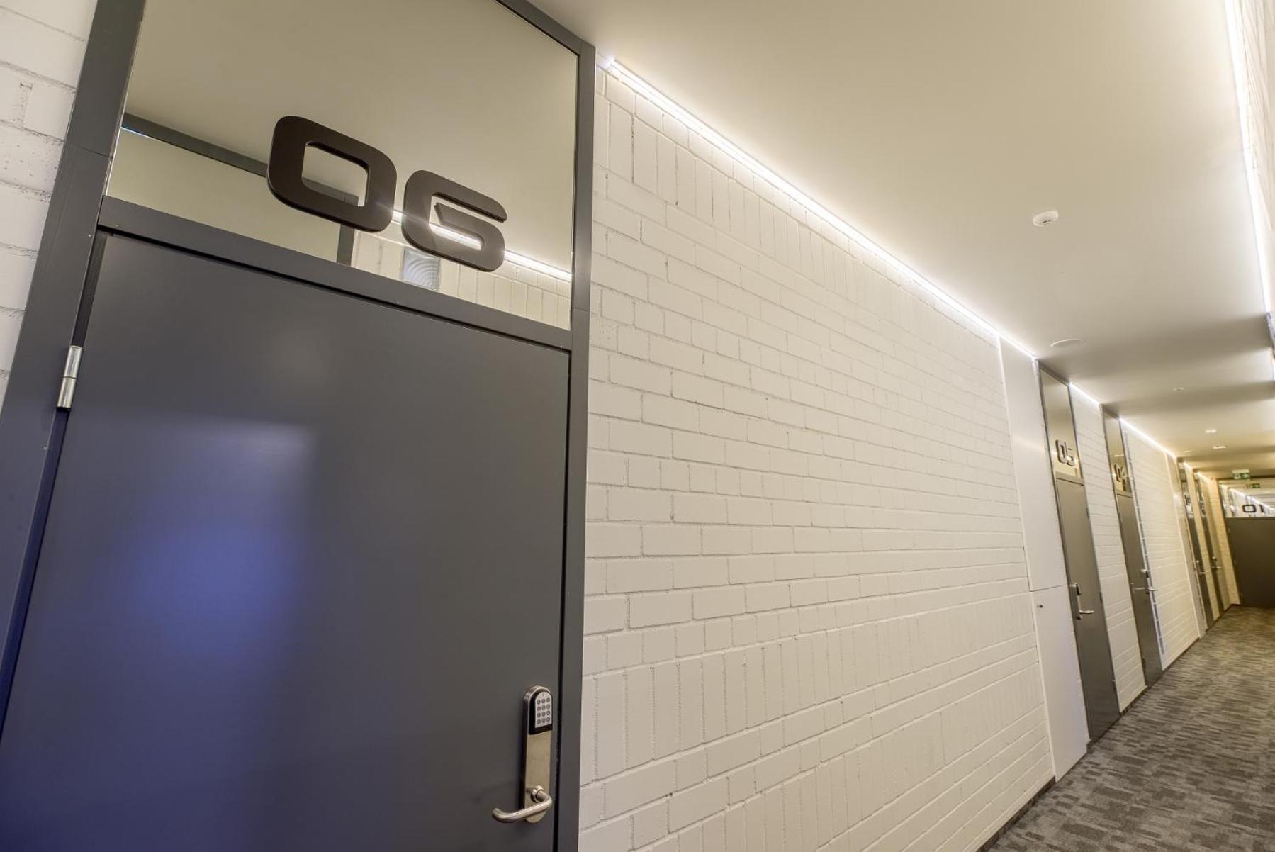 Loft Inn Self-Check In Вилнюс Екстериор снимка