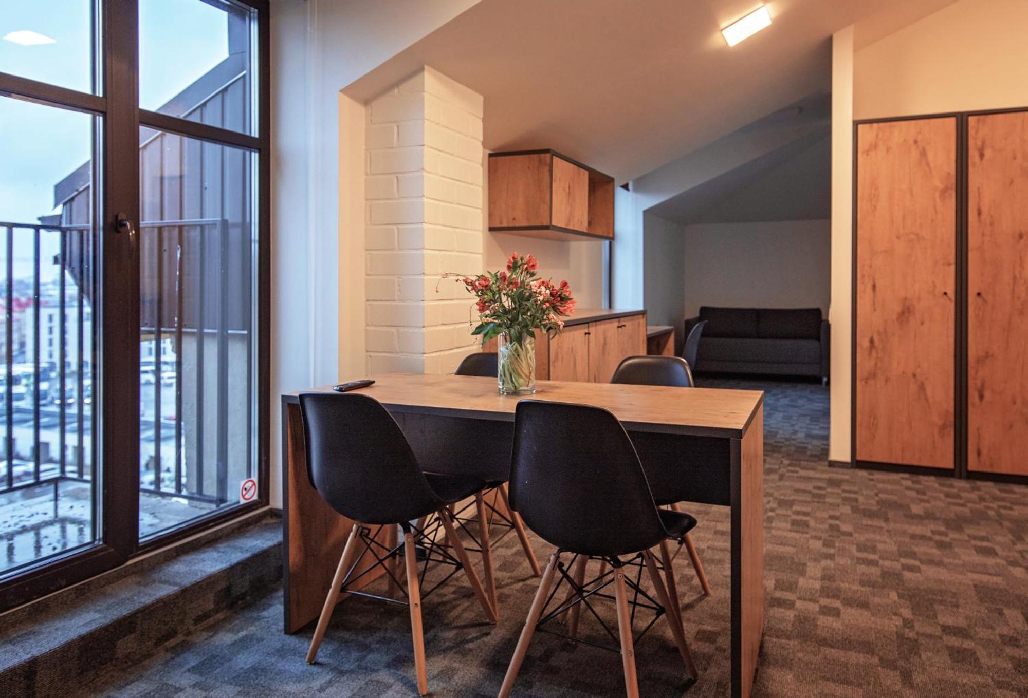 Loft Inn Self-Check In Вилнюс Екстериор снимка