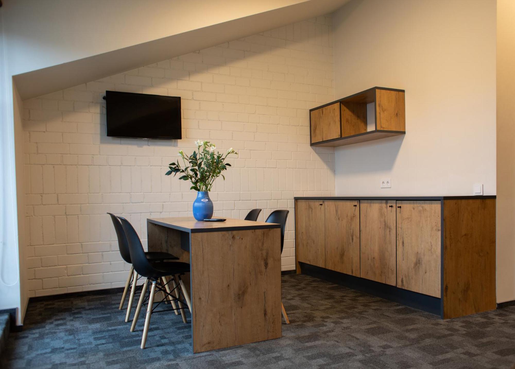 Loft Inn Self-Check In Вилнюс Екстериор снимка