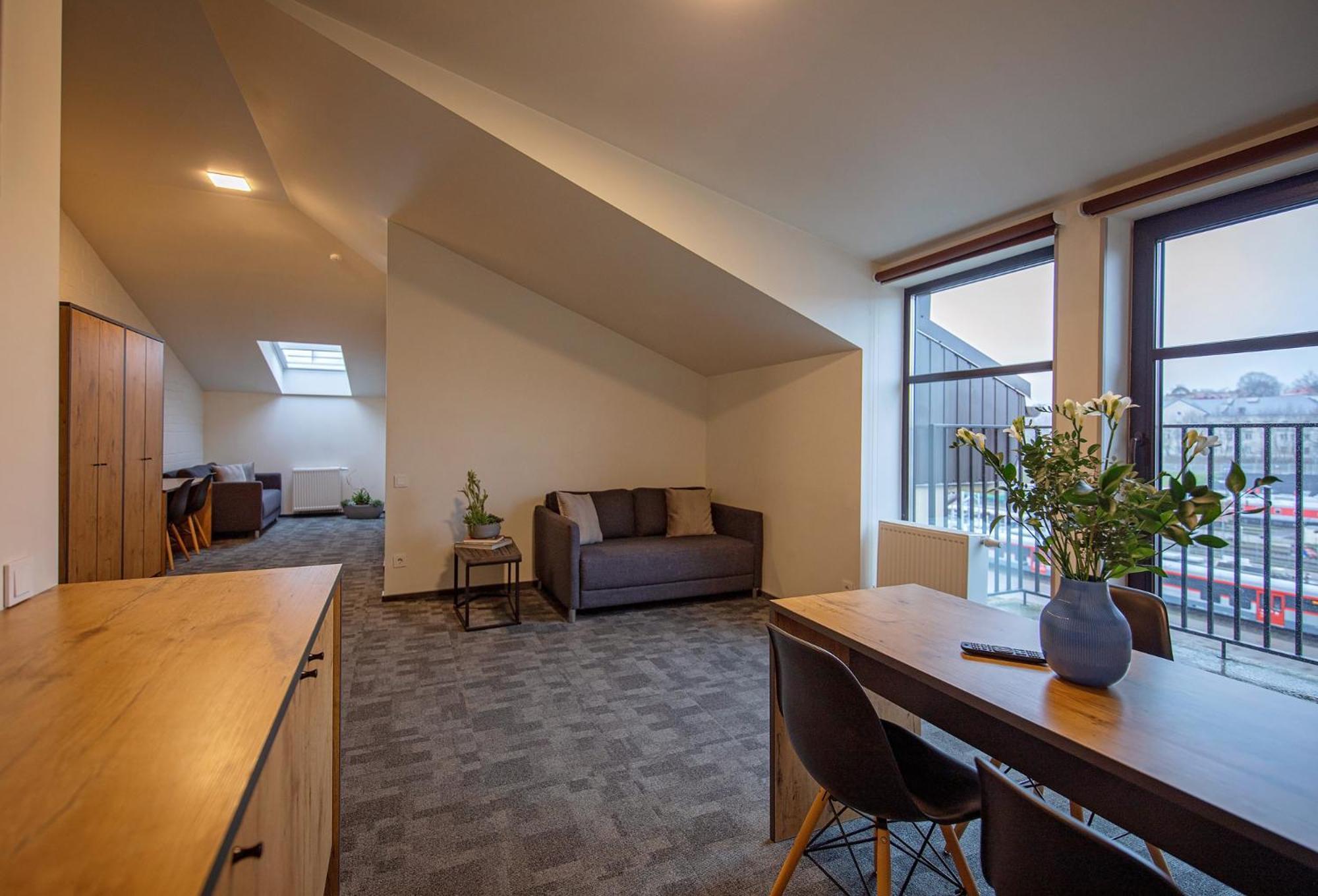 Loft Inn Self-Check In Вилнюс Екстериор снимка
